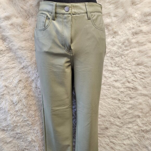 Signature Reitmans Women's Light Gray Faux Leather Pants Size 6 - Picture 1 of 9